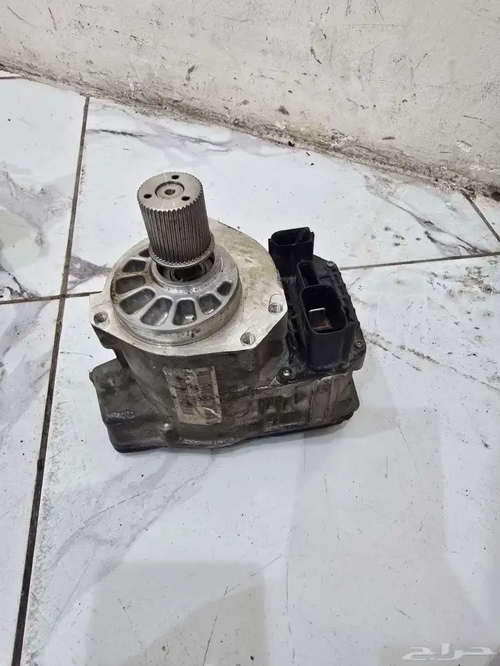 بوجد لدينا دود جاهزه لجميع انواء السيارات كهرباء وزيت 5