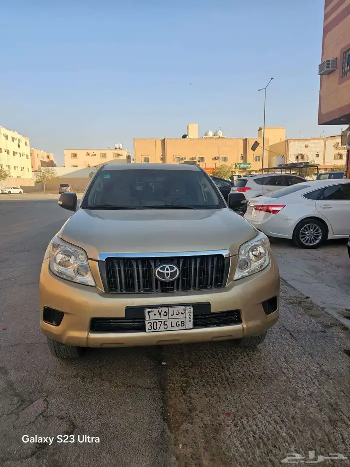 للبيع برادو بنزين. مشي 265 الف سياره موديل. 2011 7