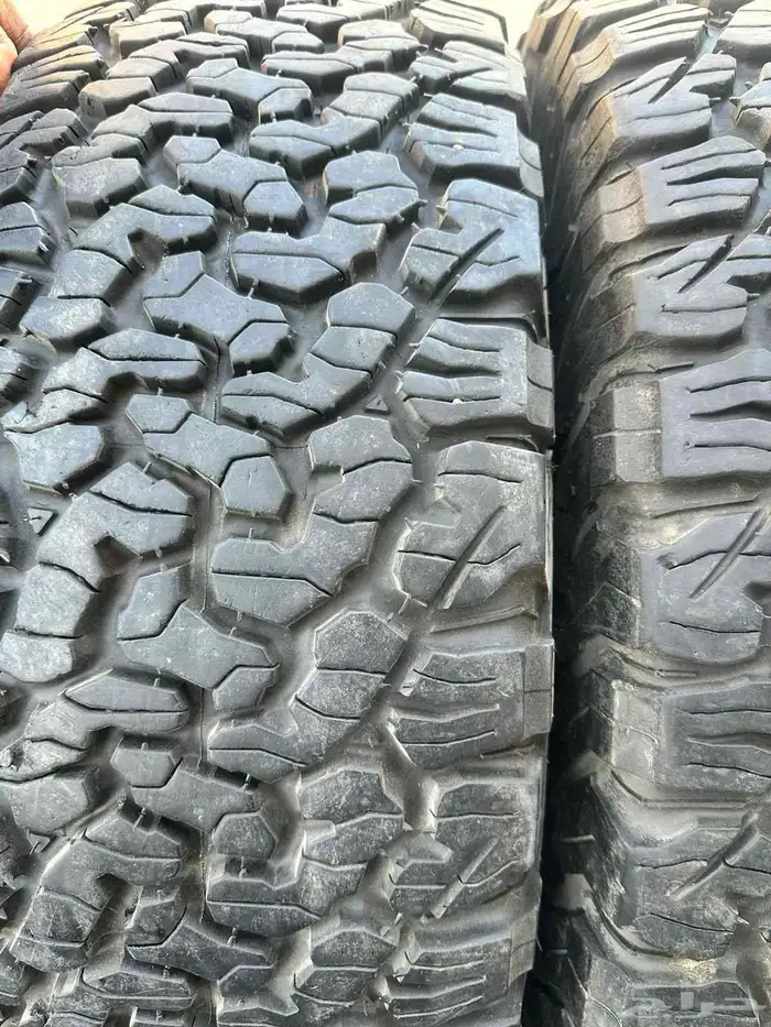 كفرات نص حجري بي اف قترتش مقاس 285 70(17 5