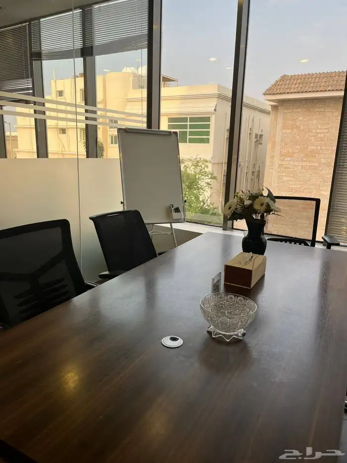 اثاث مكتبي 2