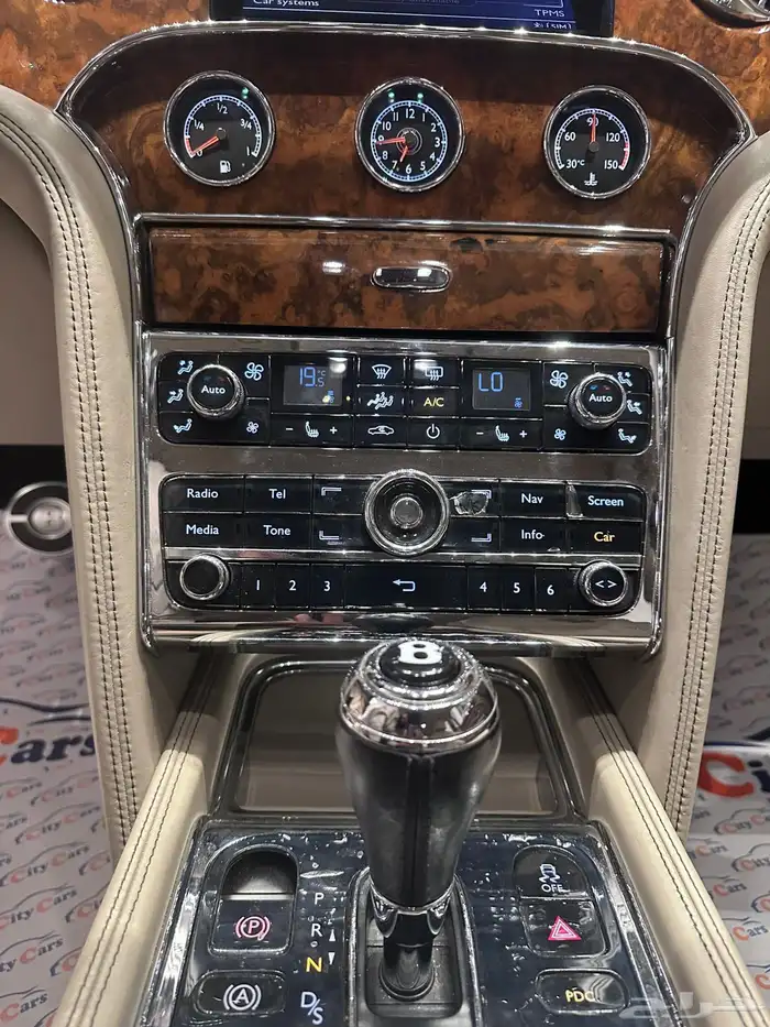 النوع بنتلي مولسان موديل 2011 عداد 100k الف 13