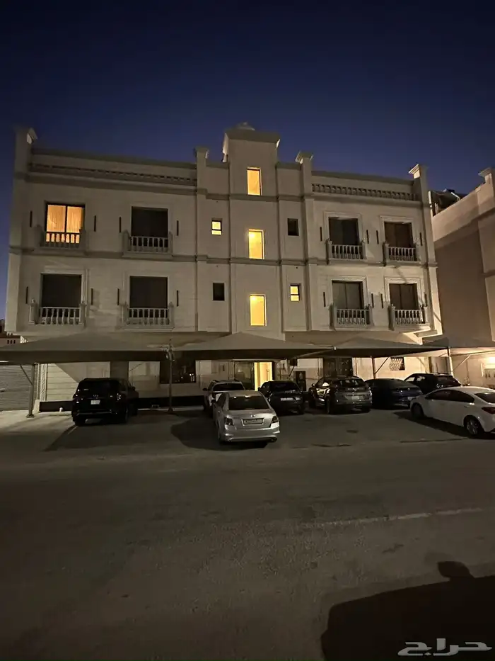 شقة للإيجار في حي الجامعيين بالدمام 0