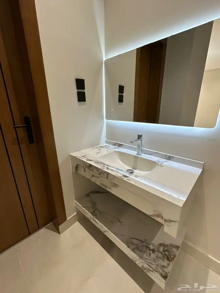 شقه دور ثاتي للبيع حي الصفا السعر 530 6