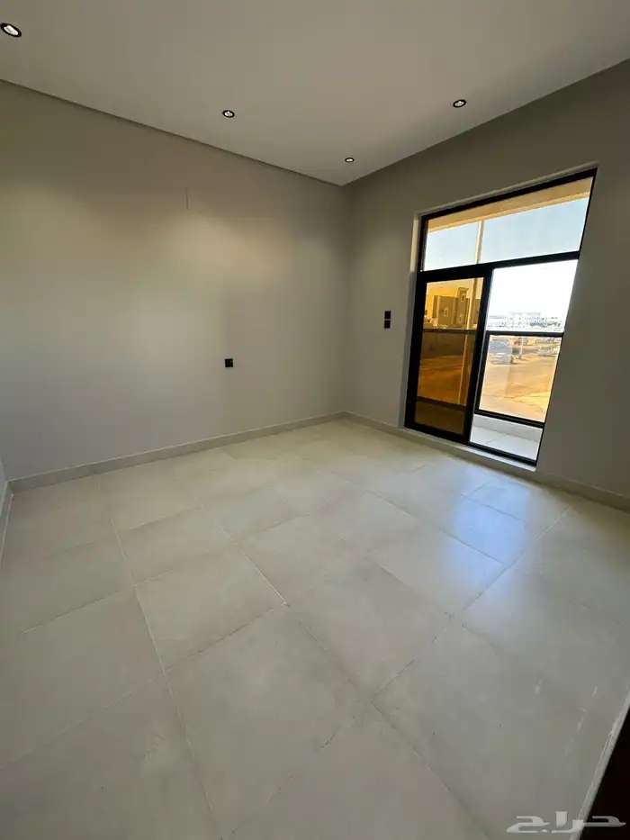 شقه دور ثاتي للبيع حي الصفا السعر 530 1