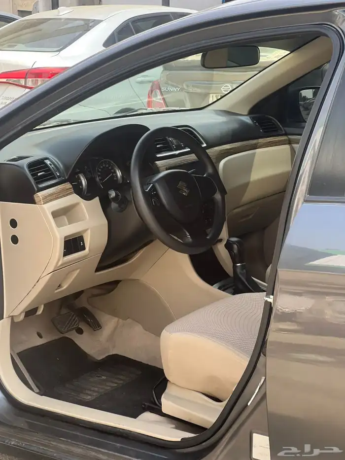 سوزوكي سياز 2023 5