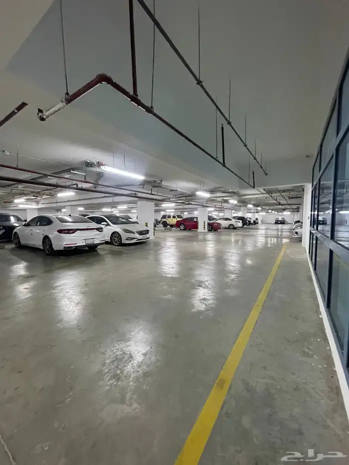 إعلان مواقف سيارات 2