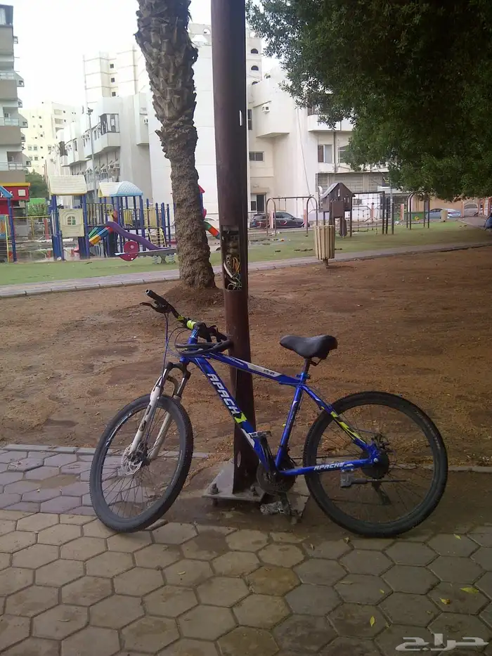 بلاك بيري تورش للبيع نظيف وشغال بحالة ممتازة 9