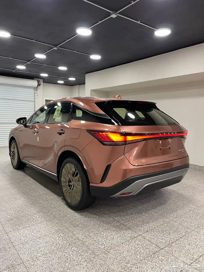 لكزس RX350 جديد 4