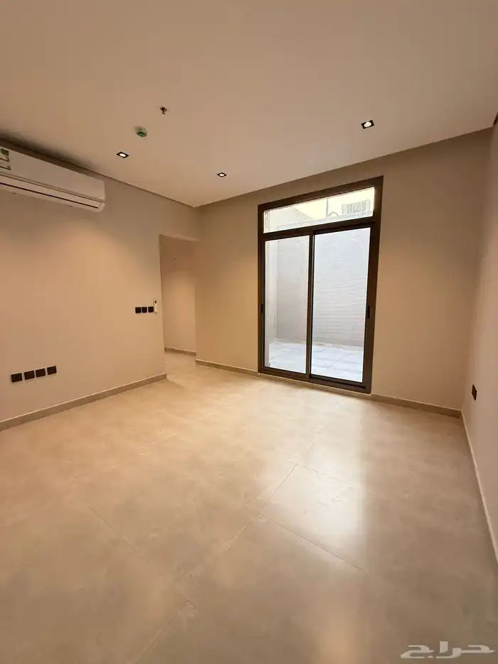 فيلا للايجار تاون هاوس جديد رقم B5 8