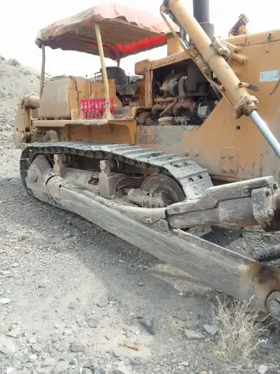 بلدوزر كوماتسو 155للبيع او الايجار تسلسل 28 index