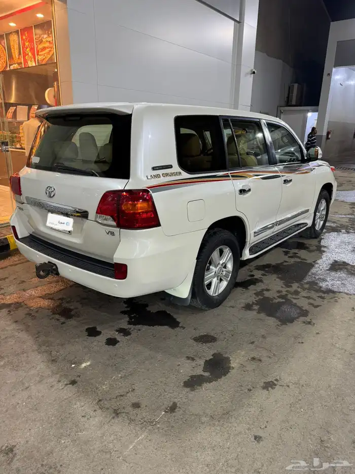 لاندكروز 2013 جي اكس ار 8 سلندر 9