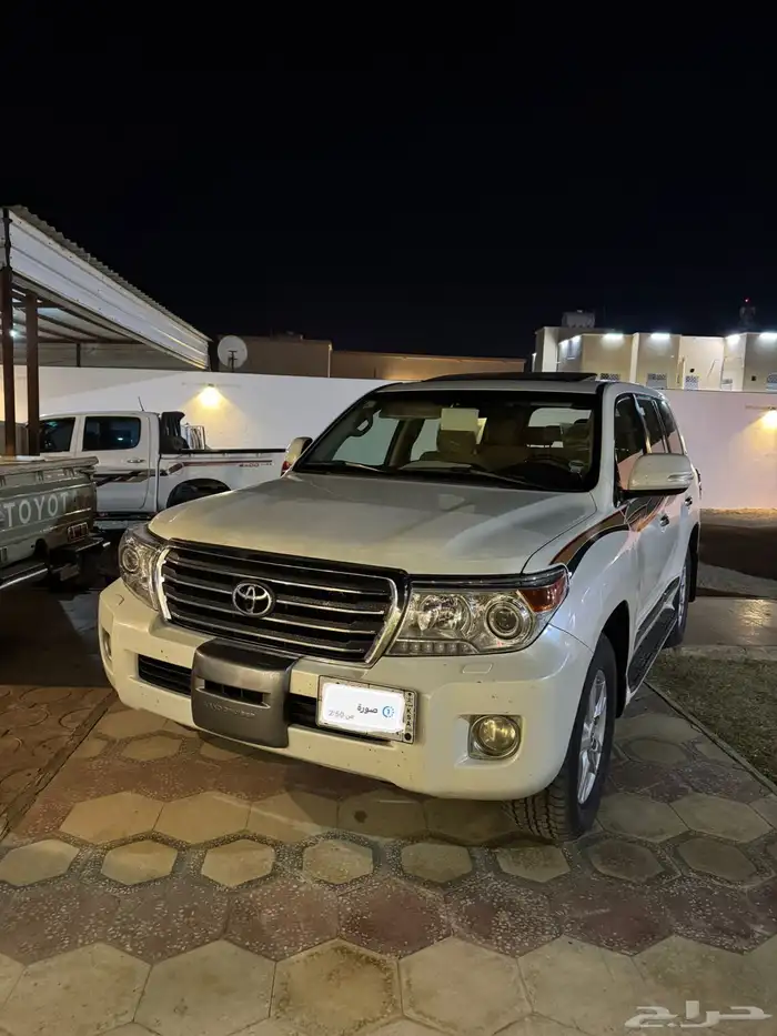 لاندكروز 2013 جي اكس ار 8 سلندر 4