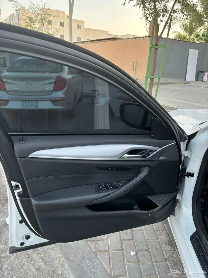 بي ام دبليو 2019 الفئة الخامسة 6