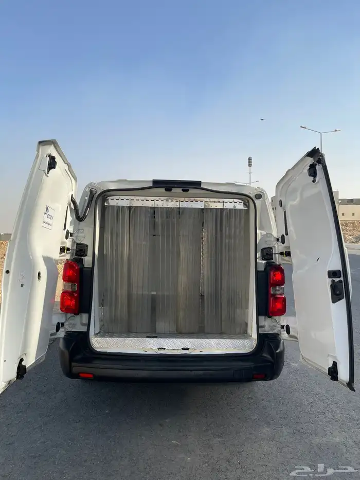 بيجو اكسبرت 2022 اوتماتيك ديزل ثلاجة نظيف 5