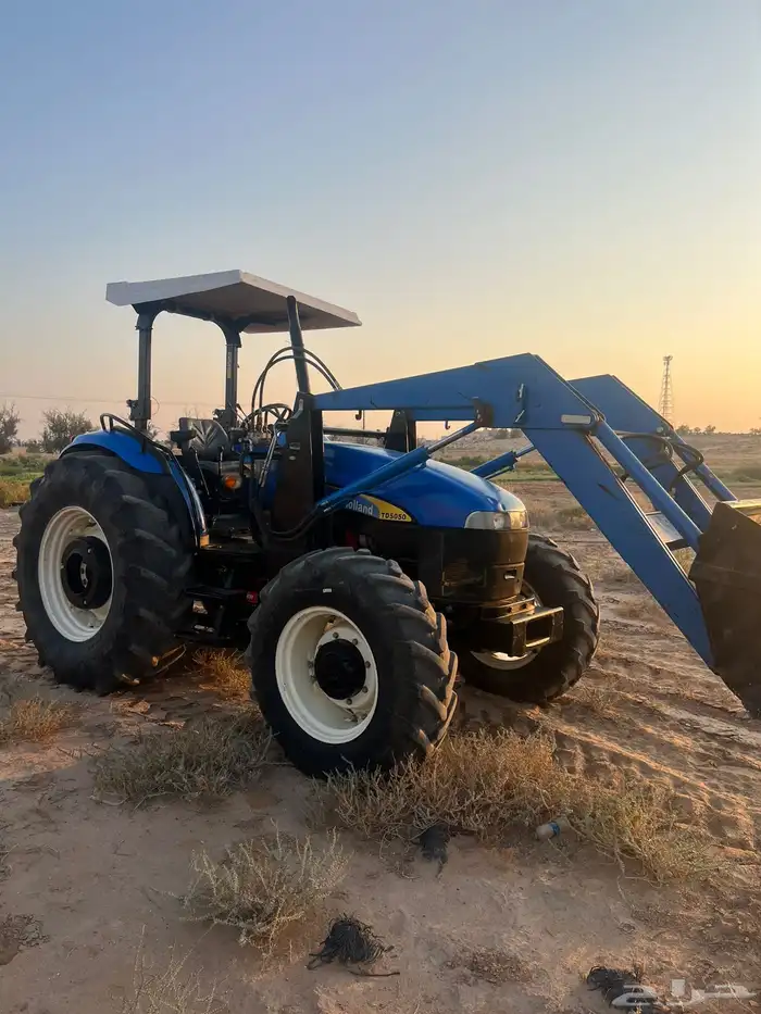 حراثه فيات شبه جديده الجميح مع ملحقاتها 5