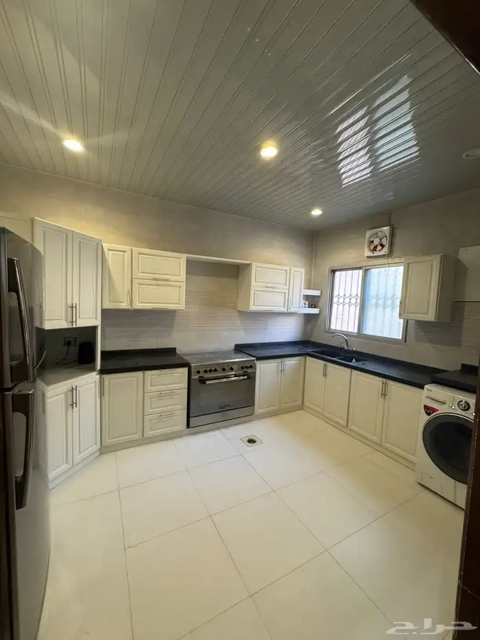 مطبخ للبيع شبه جديد لا يوجد كسور 0