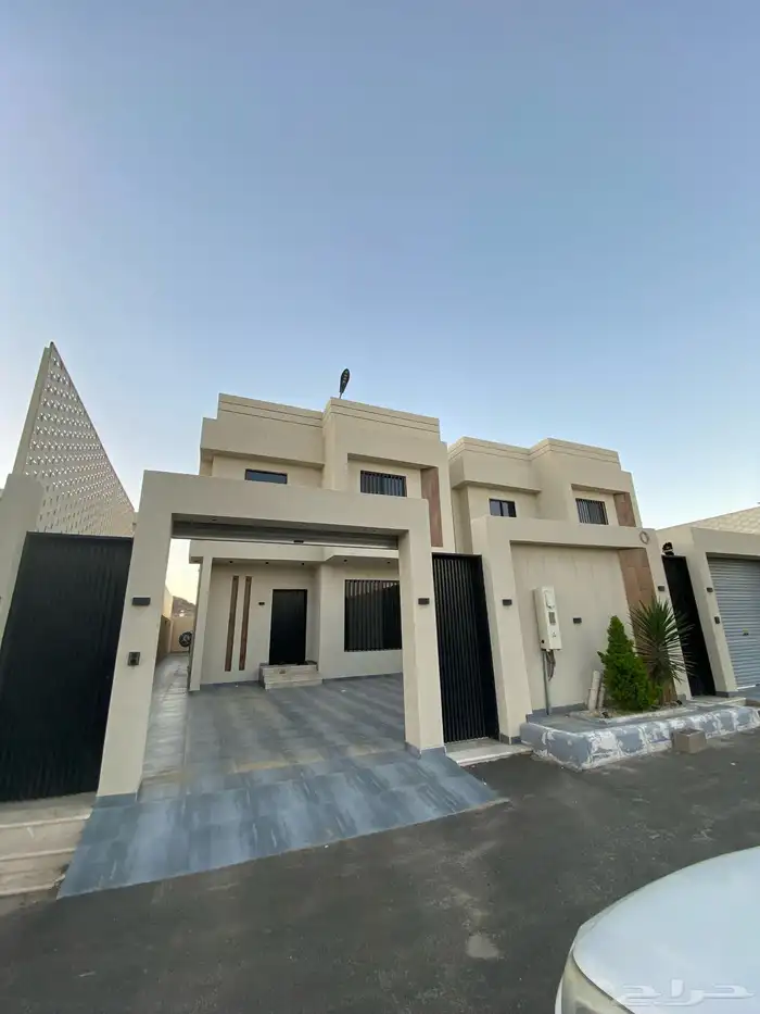 للبيع فيلا فاخرة ومؤثثة بحي الحرابي - خميس مشيط 0