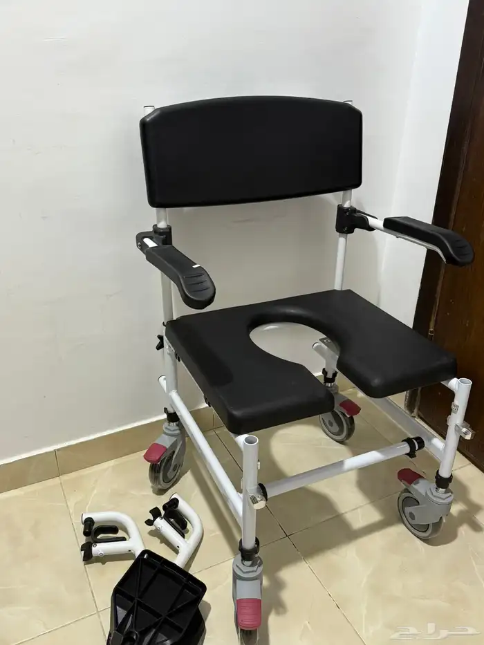 كرسي دورات المياة جديد 0