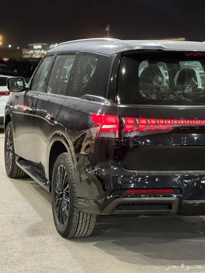 انفنتي QX80 أوتو جراف اعلى فئه اصفار جديد 12