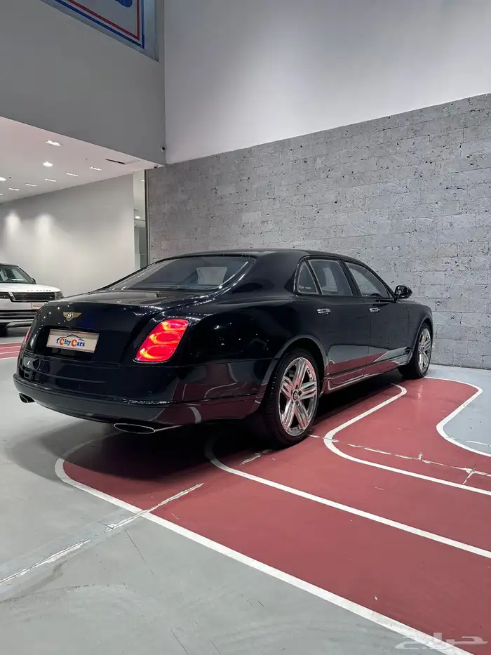 النوع بنتلي مولسان موديل 2011 عداد 100k الف 17