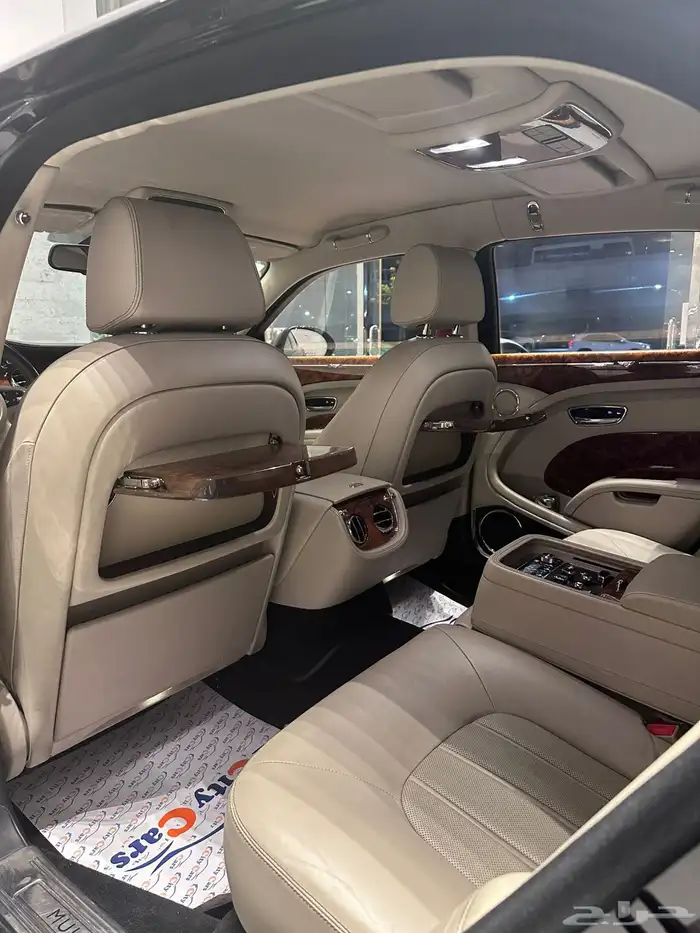 النوع بنتلي مولسان موديل 2011 عداد 100k الف 12