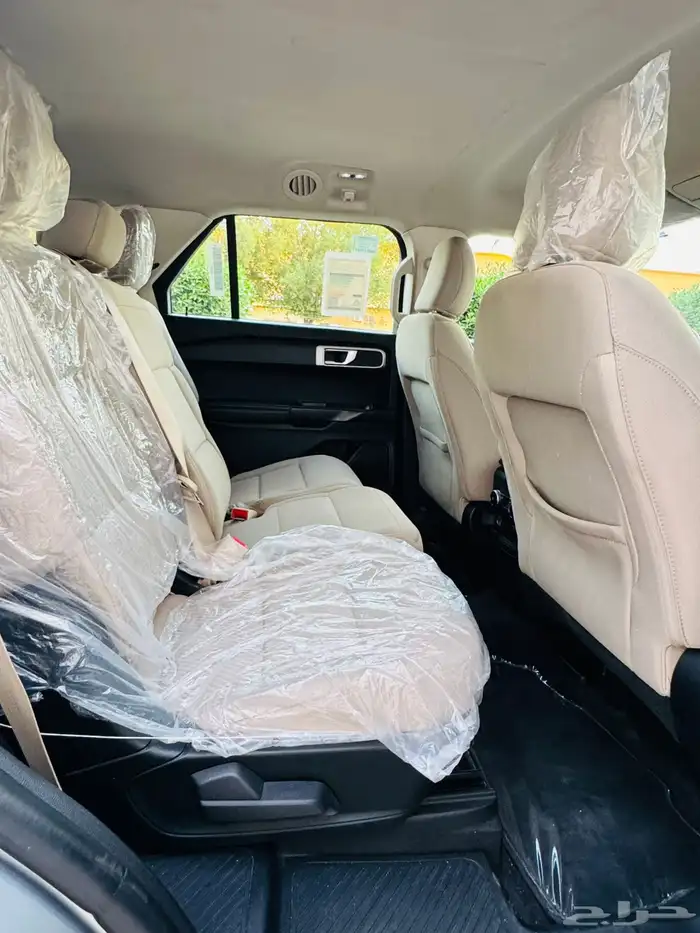 للبيع فورد اكسبلور نص فل دبل 6 سلندر 12