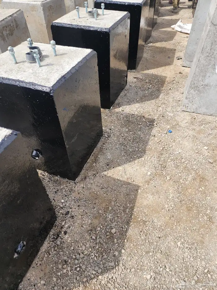 قواعد خرسانية حواجز خرسانية صبات خرسانية 7