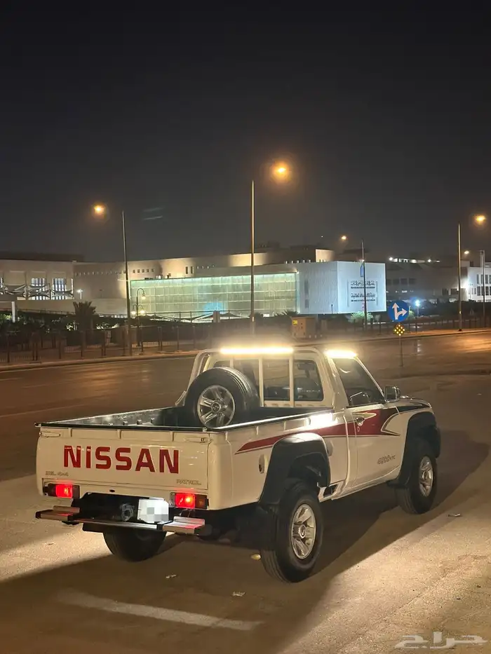 نيسان شاص فتك 2015 16