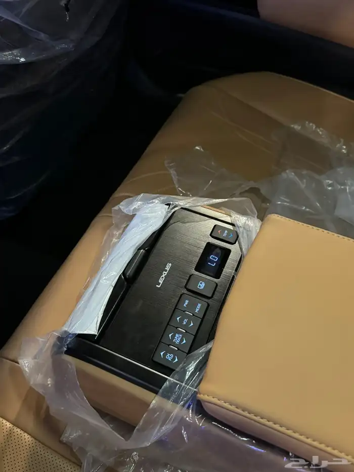 لكزس es300h نص فل 2022 17