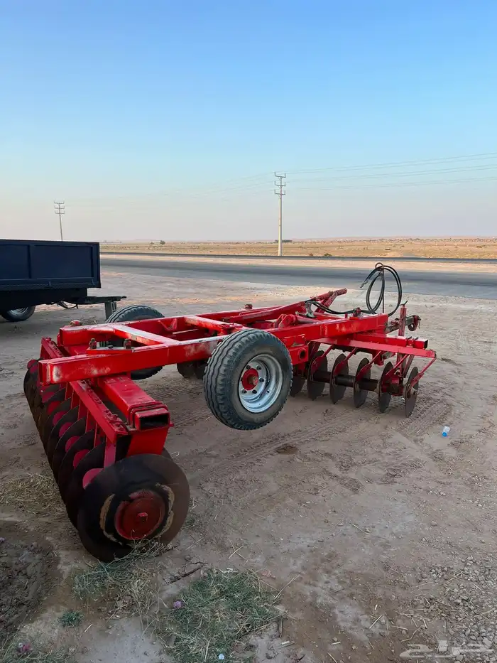 لبانه ولجر و دسك و مقطوره معدات زراعيه 3