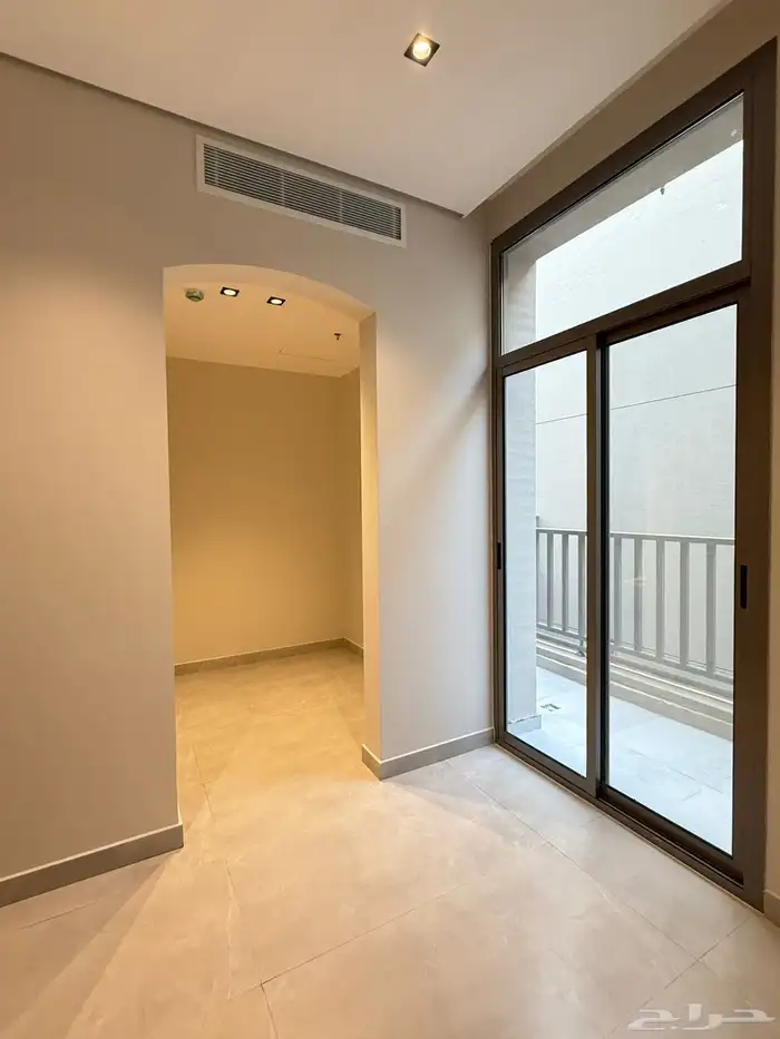 فيلا للايجار تاون هاوس جديد رقم B5 12