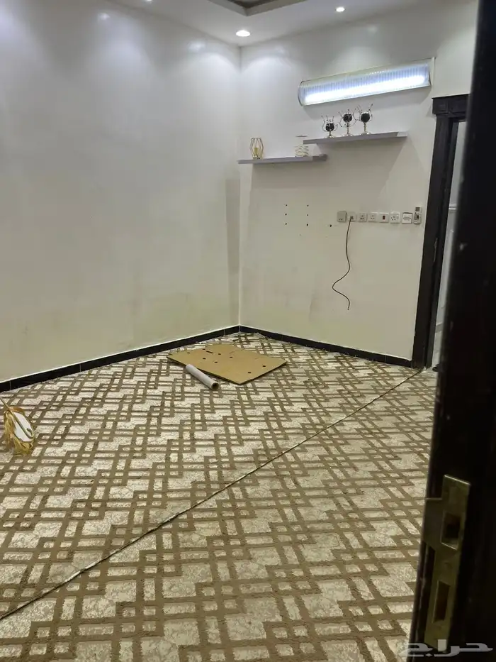 دور ارضي في الشروق للايجار 6