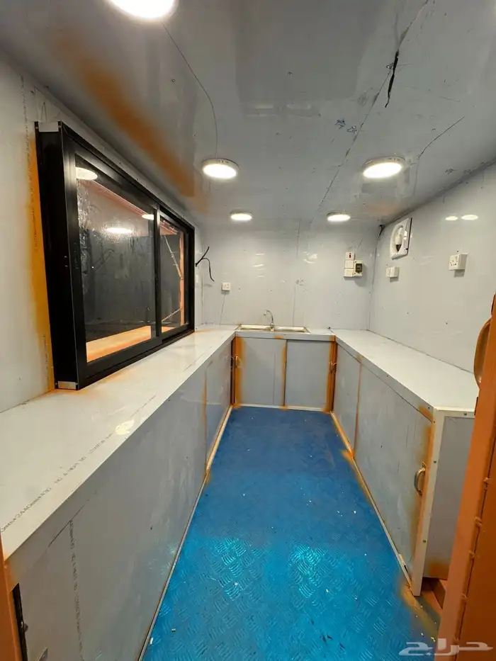 للبيع فود ترك 2 في 4 جديد جاهز 7