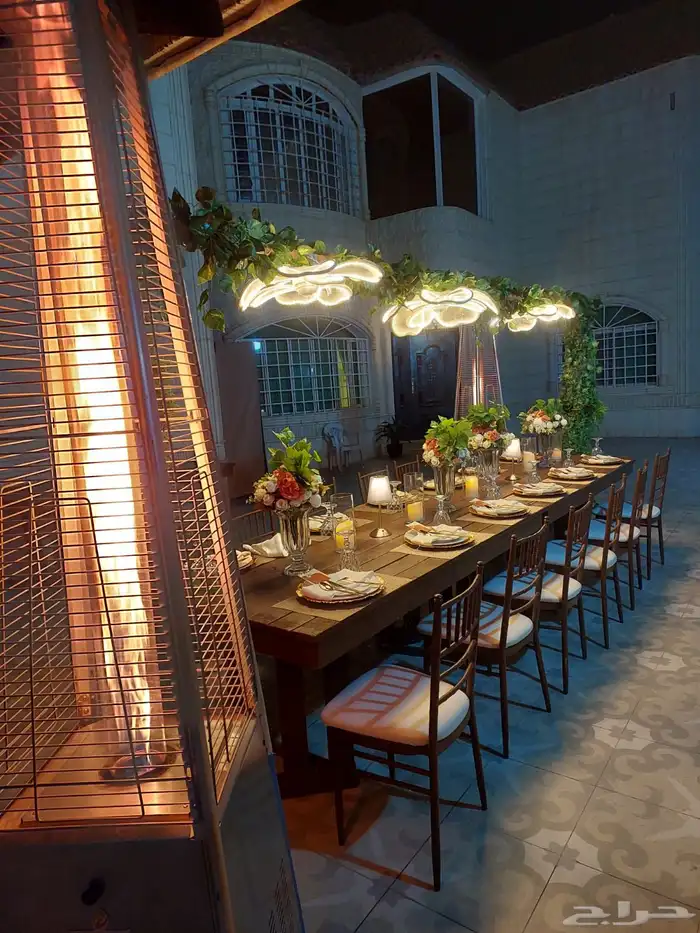 يوجد حفلات و شاشة بالمتر 13