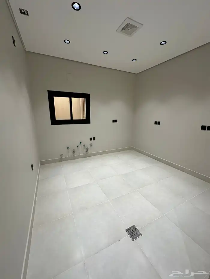 شقه دور ثاتي للبيع حي الصفا السعر 530 4