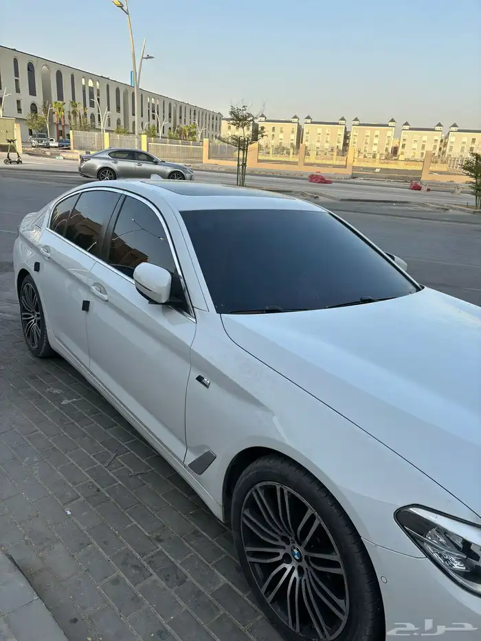 بي ام دبليو 2019 الفئة الخامسة 1