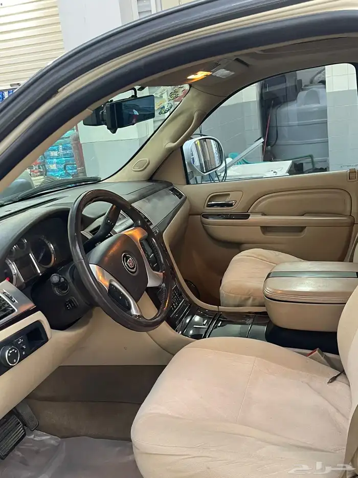 اسكاليد كاديلاك 2011 فل كامل للبيع 4