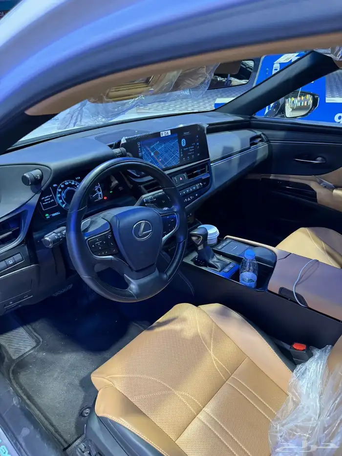 لكزس es300h نص فل 2022 15