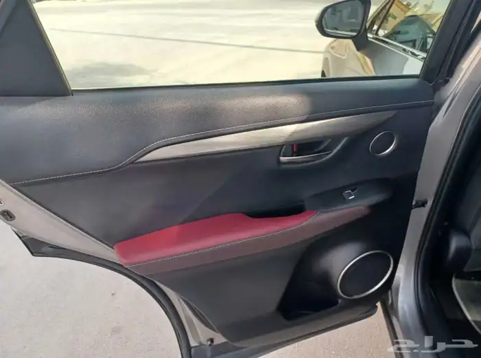 لكزس NX 2019 7