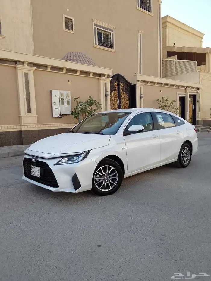 تويوتا يارس 2023 0