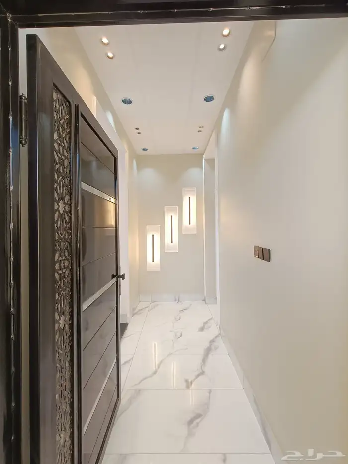 للبيع ارواف ارضيه وعلويه سطح بحوش ومدخل سياره 31