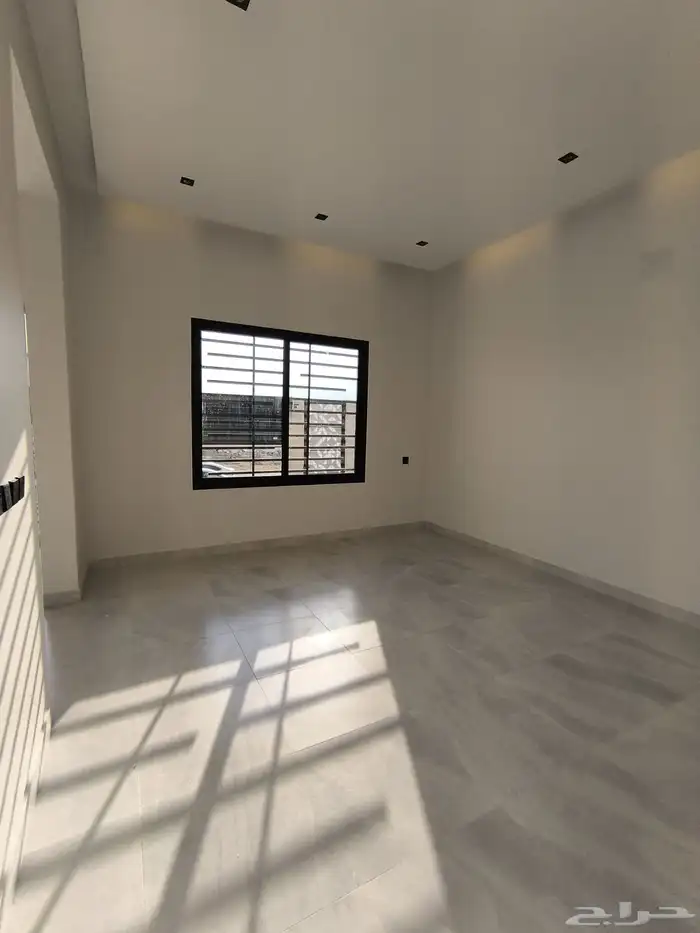 للبيع شقق ارضيه وارواف علويه مع ملحق في خميس مشيط حى الوسام. 3