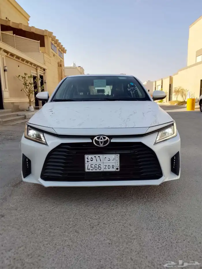 تويوتا يارس 2023 4