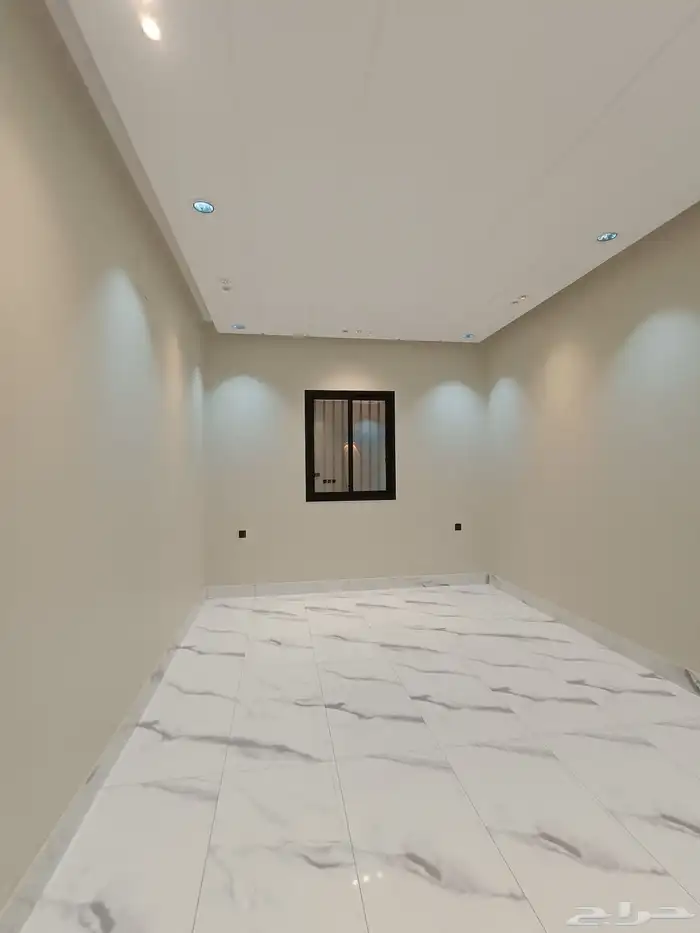 للبيع ارواف ارضيه وعلويه سطح بحوش ومدخل سياره 36