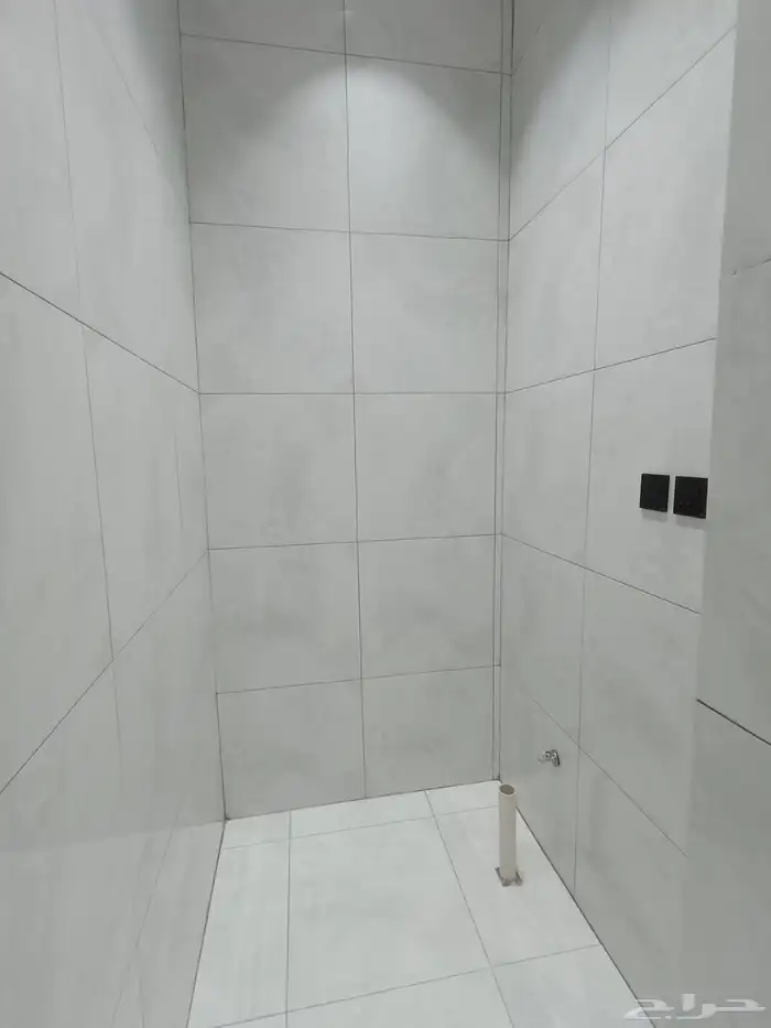 للبيع ارواف ارضيه وعلويه سطح بحوش ومدخل سياره 38