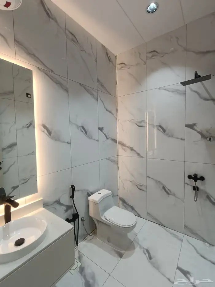 للبيع ارواف ارضيه وعلويه سطح بحوش ومدخل سياره 22