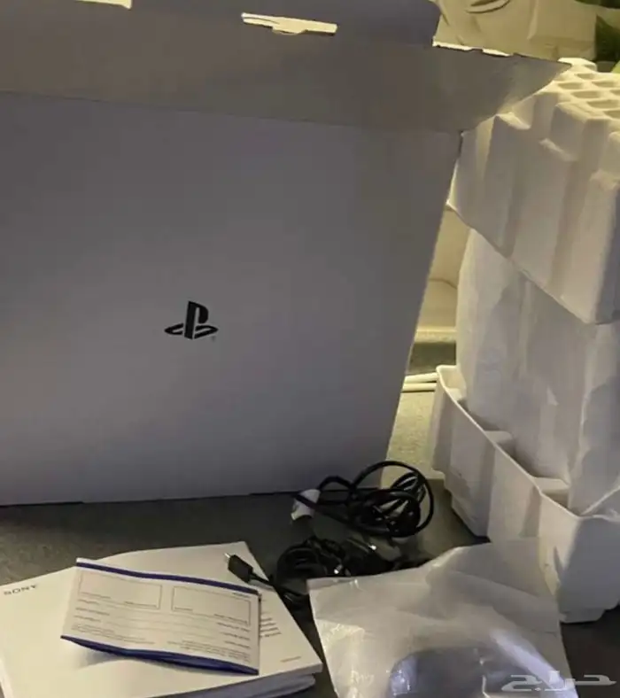 للبيع بلاستيشن5 اخو الجديد سي دي 1