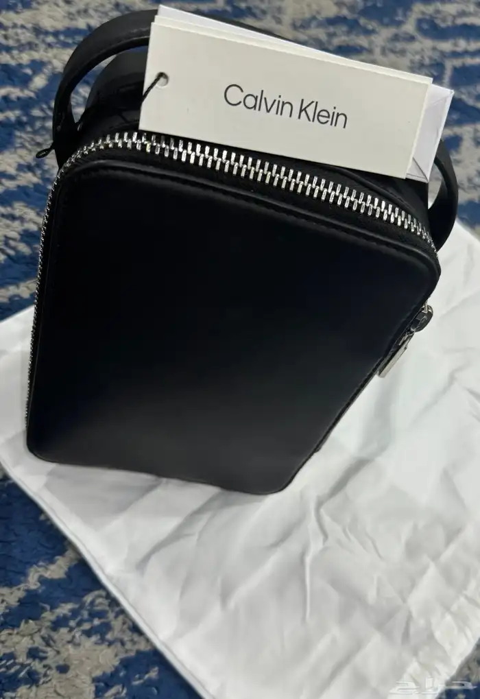 شنطة يد رجالي ماركة كلفن كلاين الأصلي جديدة 2