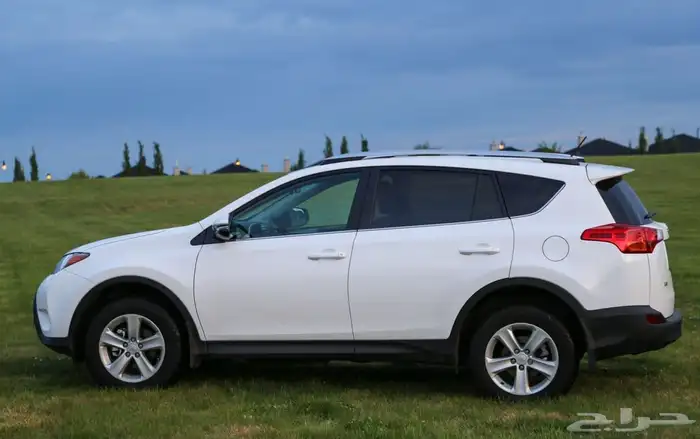 سياره رافور 2013 نظيفه ماشيه400 الف السعر37 الف وقابل لتقاو 1