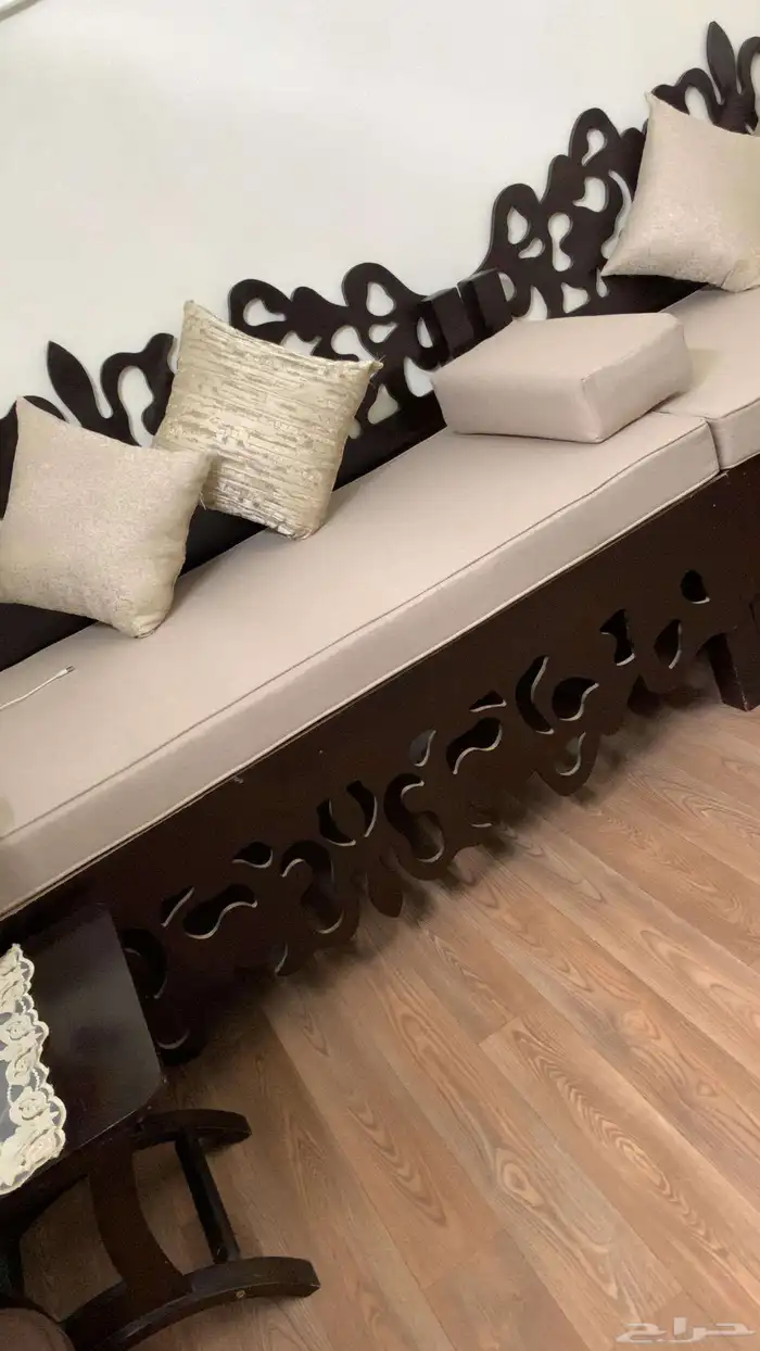 كراسي خشب بنظام كنب للبيع 0